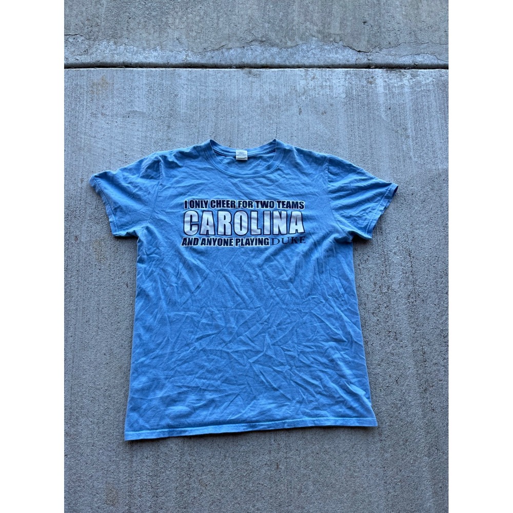 Gildan Carolina Blue UNC Tar Heels Rivalry Graphic T-Shirt Small